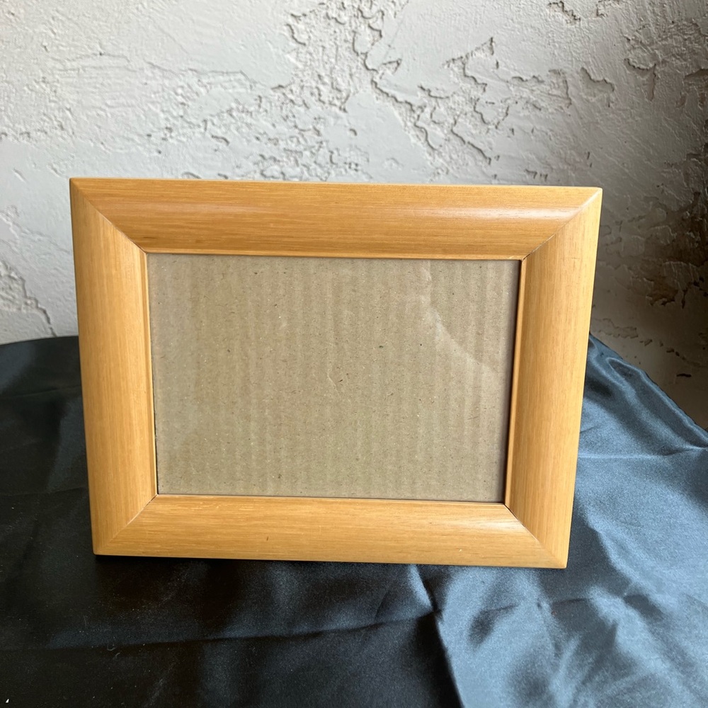 Natural Wood Photo Frame 5 x 7” photo
